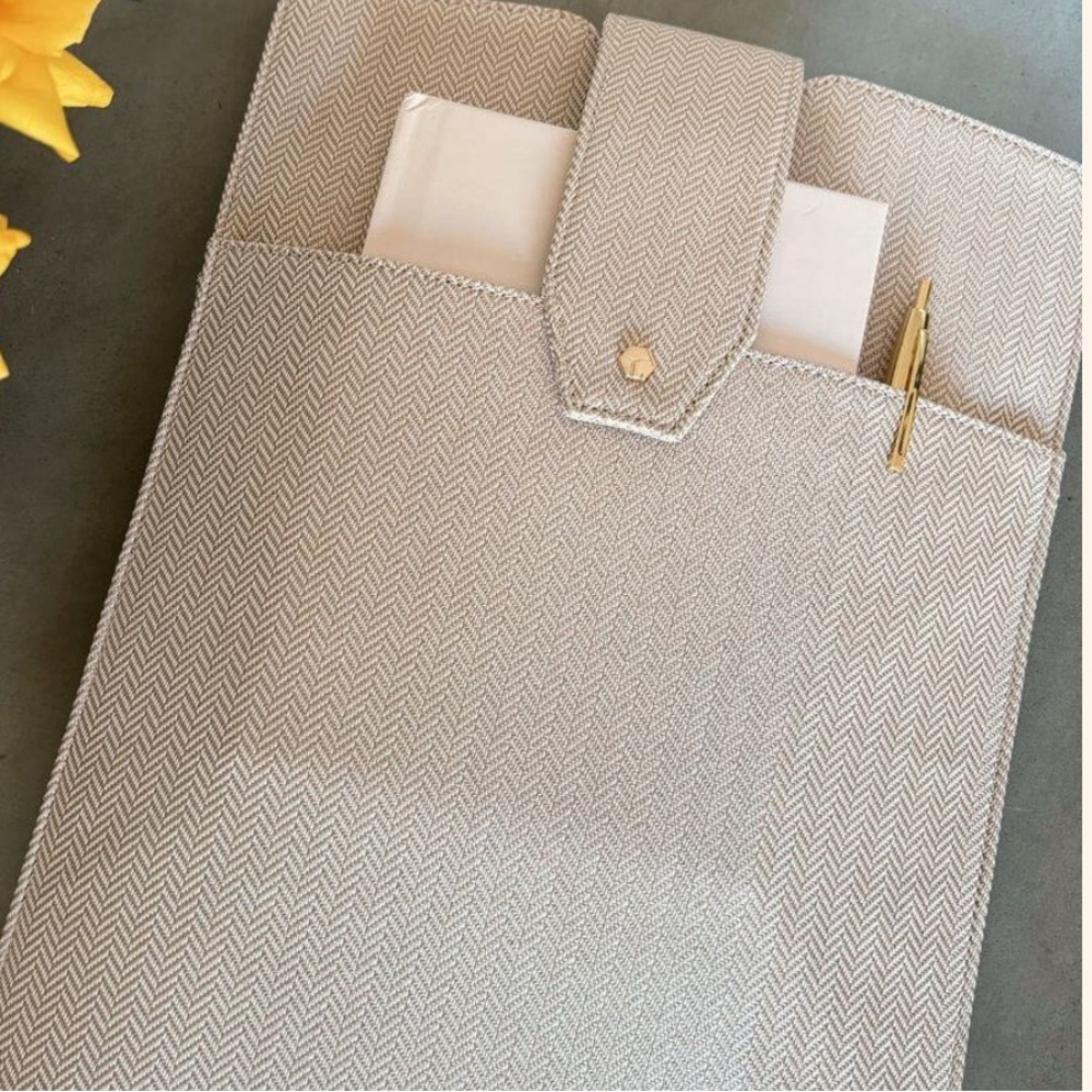 Lindsay Albanese laptop clutch sleeve case